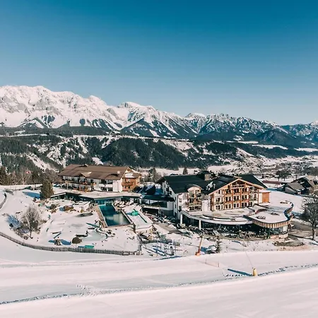 Schwaigerhof Hotel 4*